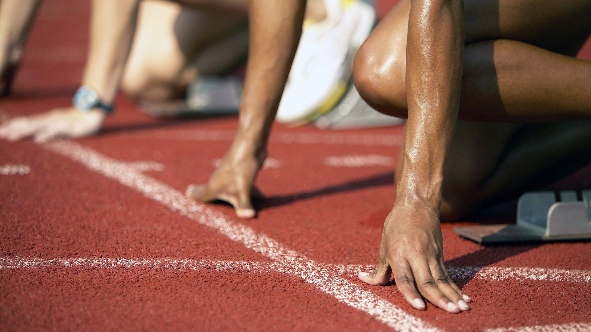 海风与热泪共舞梭鱼湾，英博收官战莎啦啦响彻中超之巅