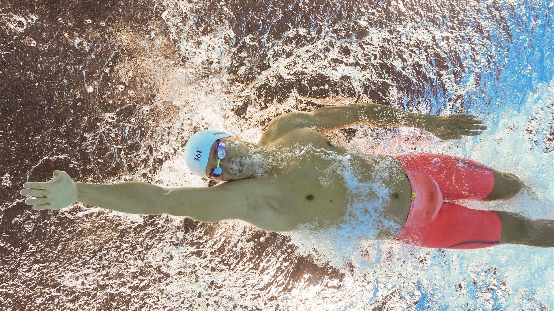 赵睿关键三分定乾坤独揽17分 豪言男人打球就该有气势点燃赛场