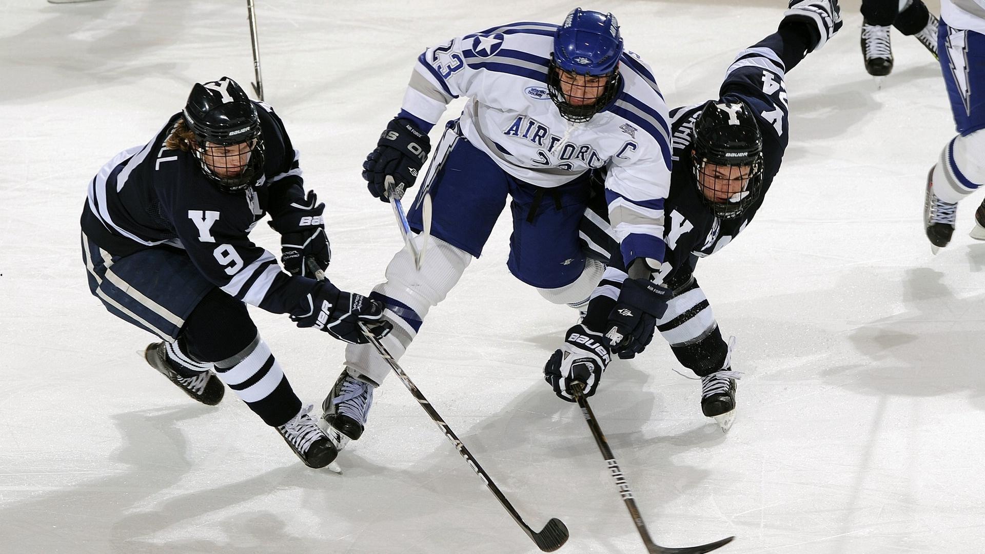 努内斯赛后坦言机会众多却失之毫厘，球队得